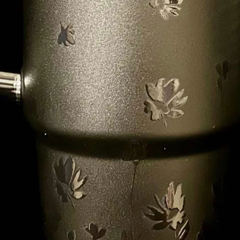 Black Quencher Tumbler Floral Engraved Handle Cup 40oz Style Gift New - Picture 4 of 7